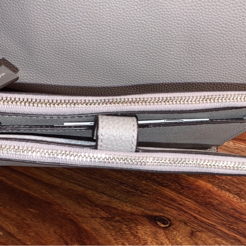 Michael Kors large Jet Set Pearl Grey wallet/ wristlet - Picture 5 of 5
